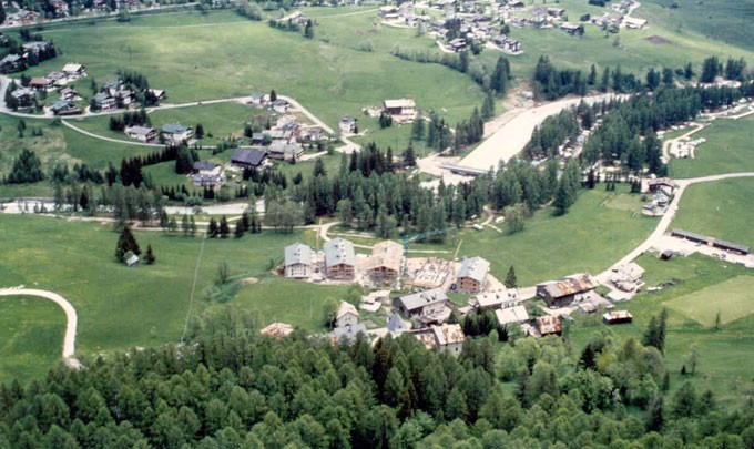 Case in Diritto di Superficie a Campo di Cortina d'Ampezzo, Belluno arch. Da Rin De Lorenzo